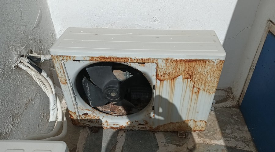 Το εξωτερικό μηχάνημα κλιματισμού