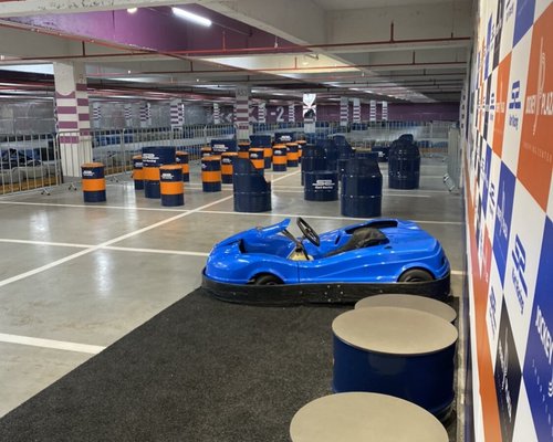 Simulador de corrida – Foto de Fast Lap Kart Indoor, Curitiba - Tripadvisor