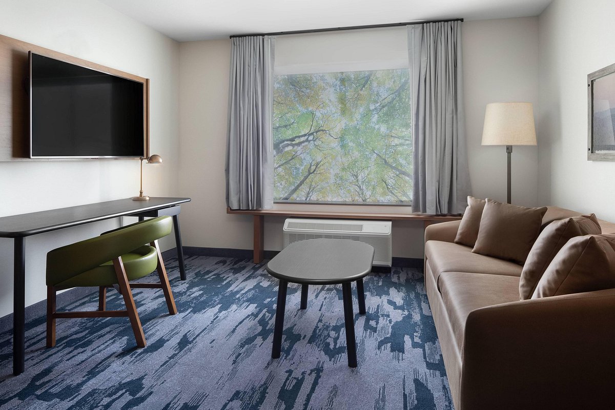 FAIRFIELD INN & SUITES KENOSHA PLEASANT PRAIRIE $96 ($̶1̶0̶7̶) - Updated  2024 Prices & Hotel Reviews - WI