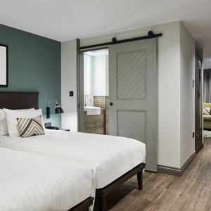 Twin Bed Open Plan Suite