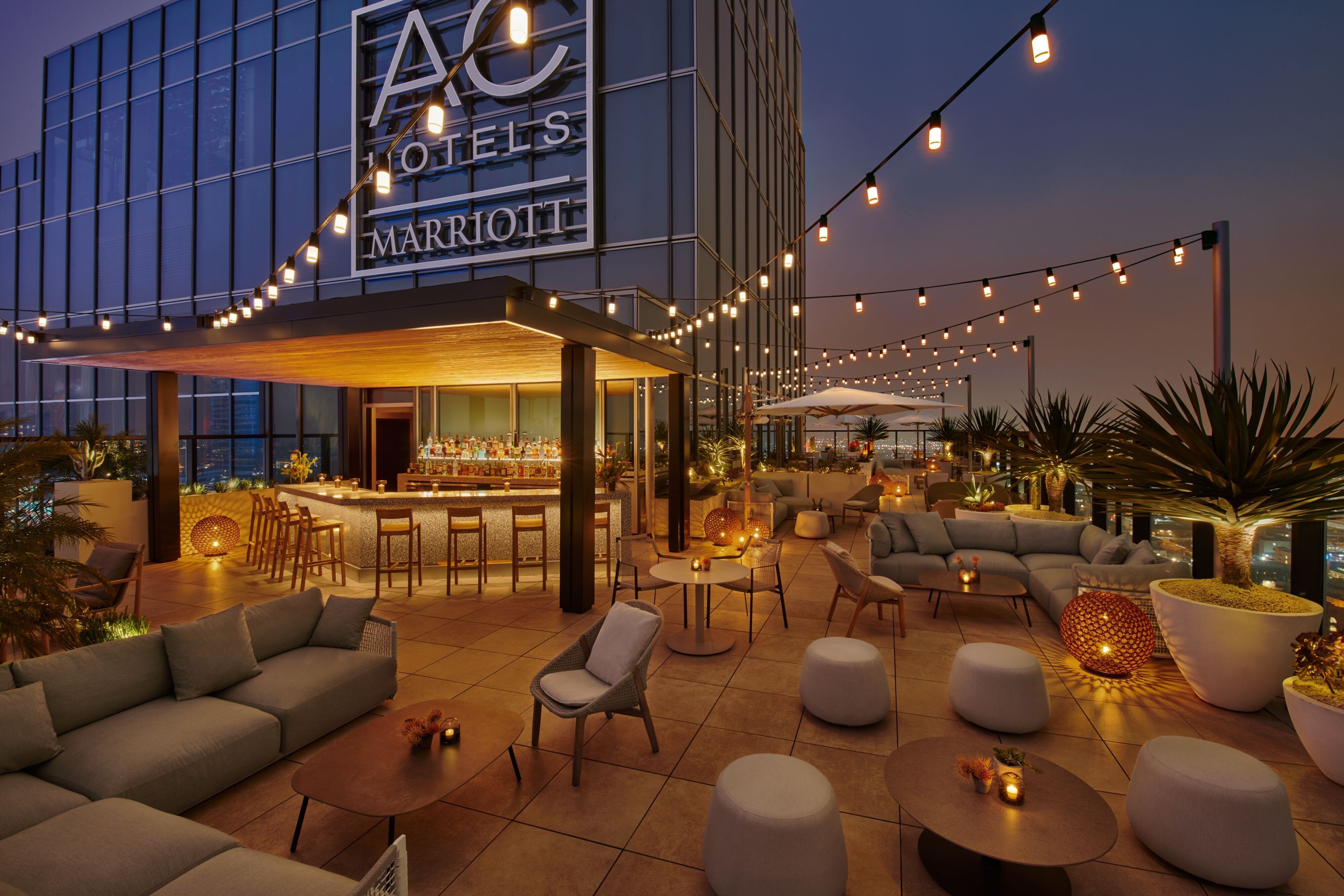 MOXY DOWNTOWN LOS ANGELES Updated 2023 Prices Hotel Reviews CA   La Lo La Rooftop 