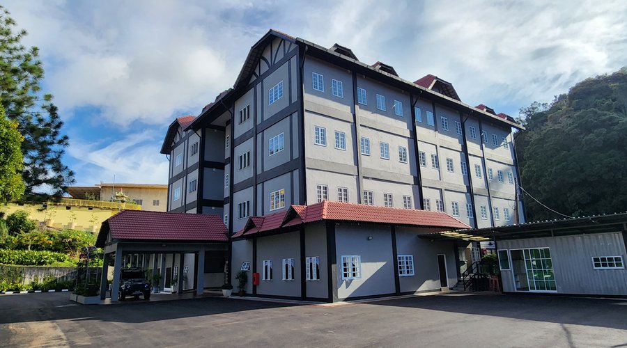 Welcome to the new Fathers' Guesthouse in Tanah Rata. 
(Facade view)