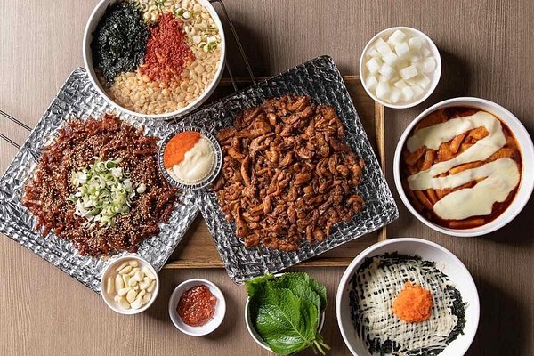Savor the Night: Korean Food Open Late in Los Angeles