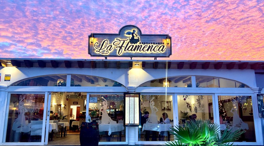 Lovely sunset at La Flamenca