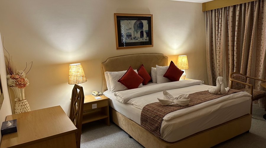 Queen bed