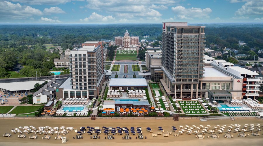You’ll find an array of exceptional service and amenities to make your visit to the Marriott at the Cavalier Resort comfortable, fun and relaxing.