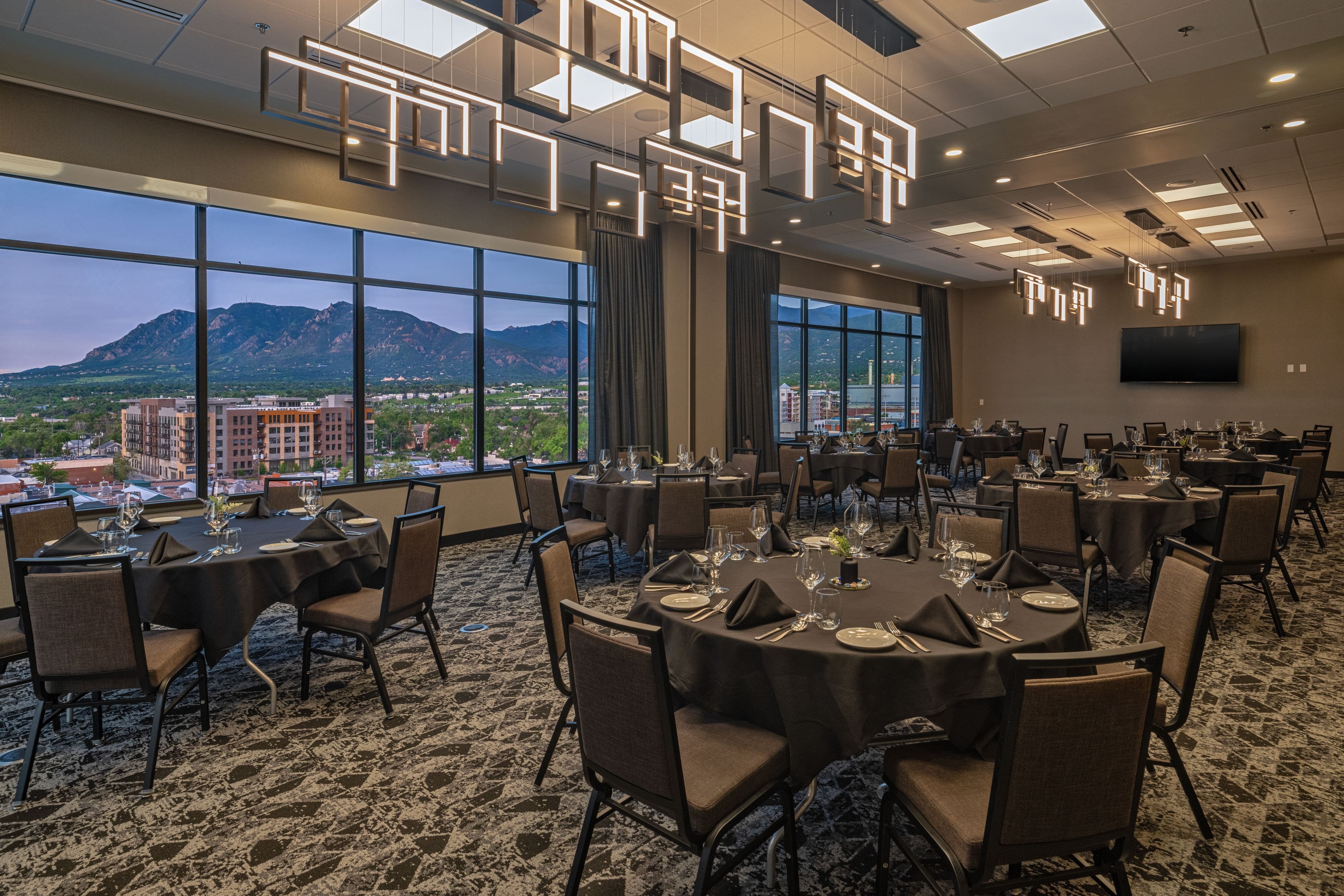 ELEMENT COLORADO SPRINGS DOWNTOWN Updated 2024 Reviews Photos Prices   Summit Room 