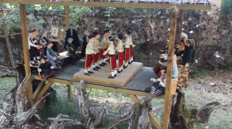 Escenificación de los danzantes de San Leonardo.