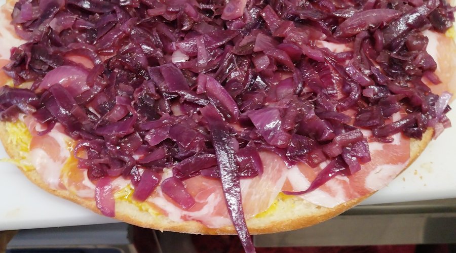 Ancora Pascale...carbonara con aggiunta di cipolla rossa in agrodolce 