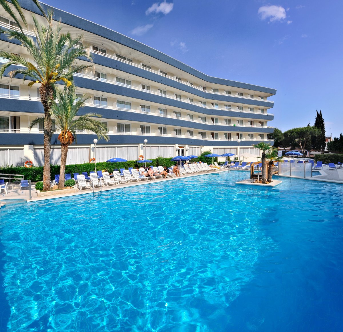 THE 10 BEST Lloret de Mar Hotels with a Pool (2024) - Tripadvisor