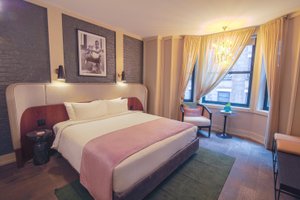 Room & Suite