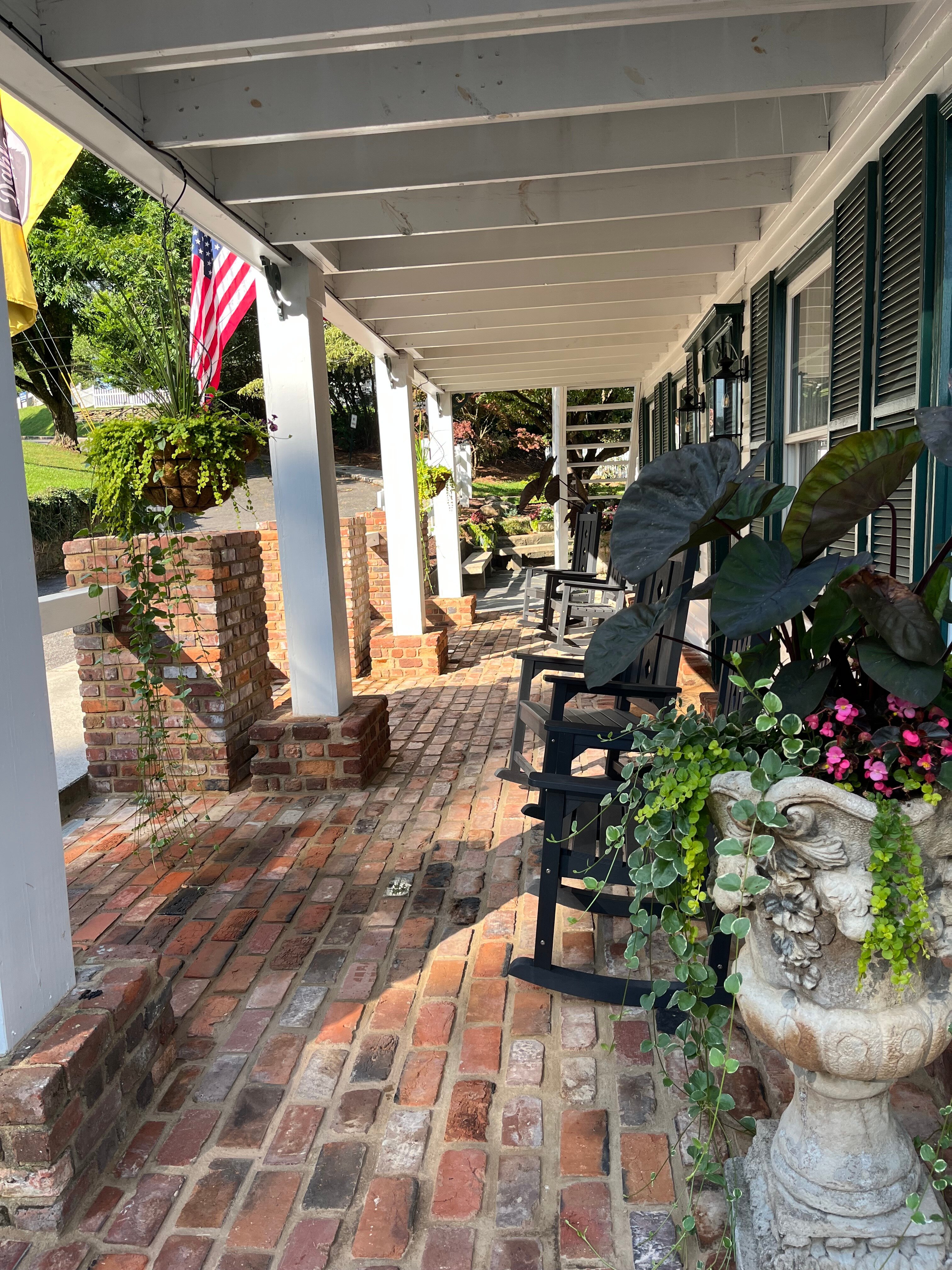 DAHLONEGA INN ON MAIN - Updated 2024 B&B Reviews (GA)