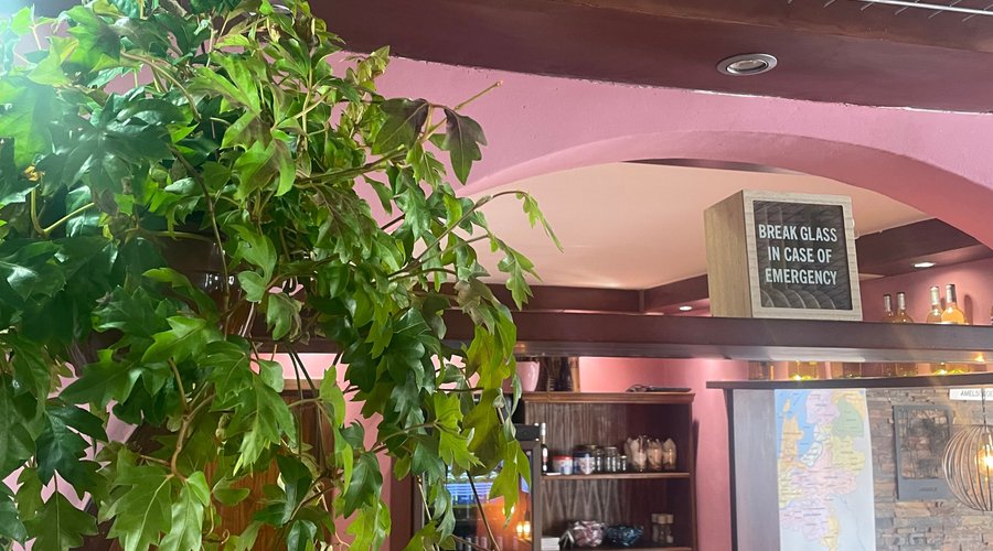 restaurant
