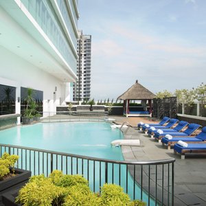 Swimming Pool at 7th Floor