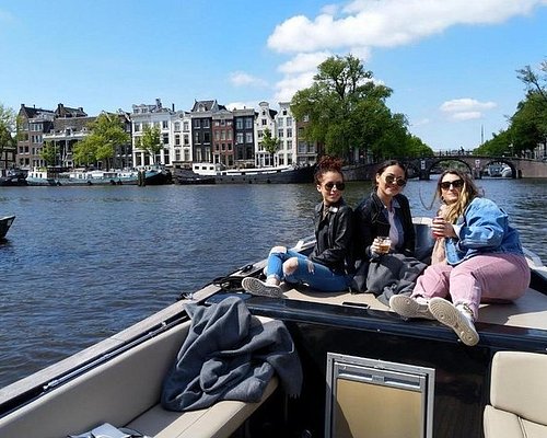 leemstar amsterdam canal cruises