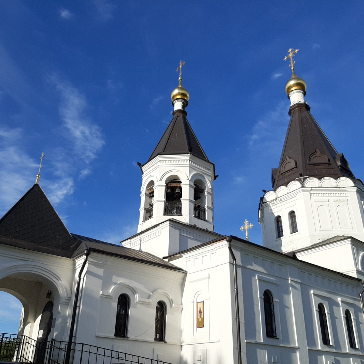 Храм Преподобных Сергия и Никона Радонежских, пгт Красная Горбатка: лучшие  советы перед посещением - Tripadvisor