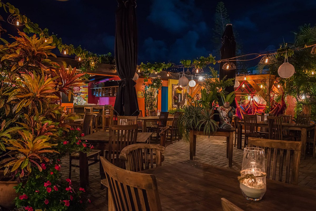 BRISTOL FARMS, Palm Desert - Menu, Prices & Restaurant Reviews - Tripadvisor