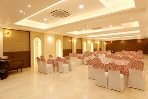 Room & Suite