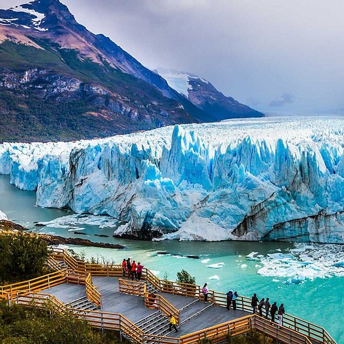 Transfer El Calafate. From Argentina to Chile, South America