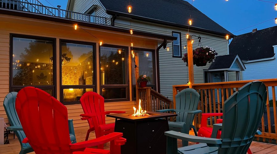 Enjoy an enchanting evening on the back deck, complete with a toasty fireplace.