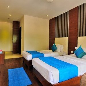 HOTEL LANDMARK CHANDIGARH..!!
