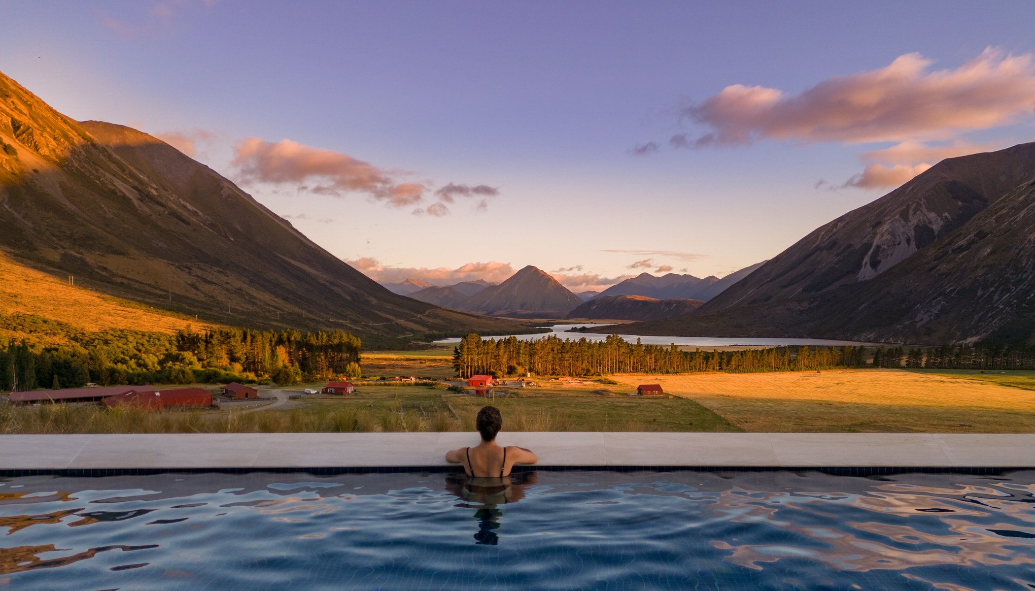 Flockhill Lodge by null