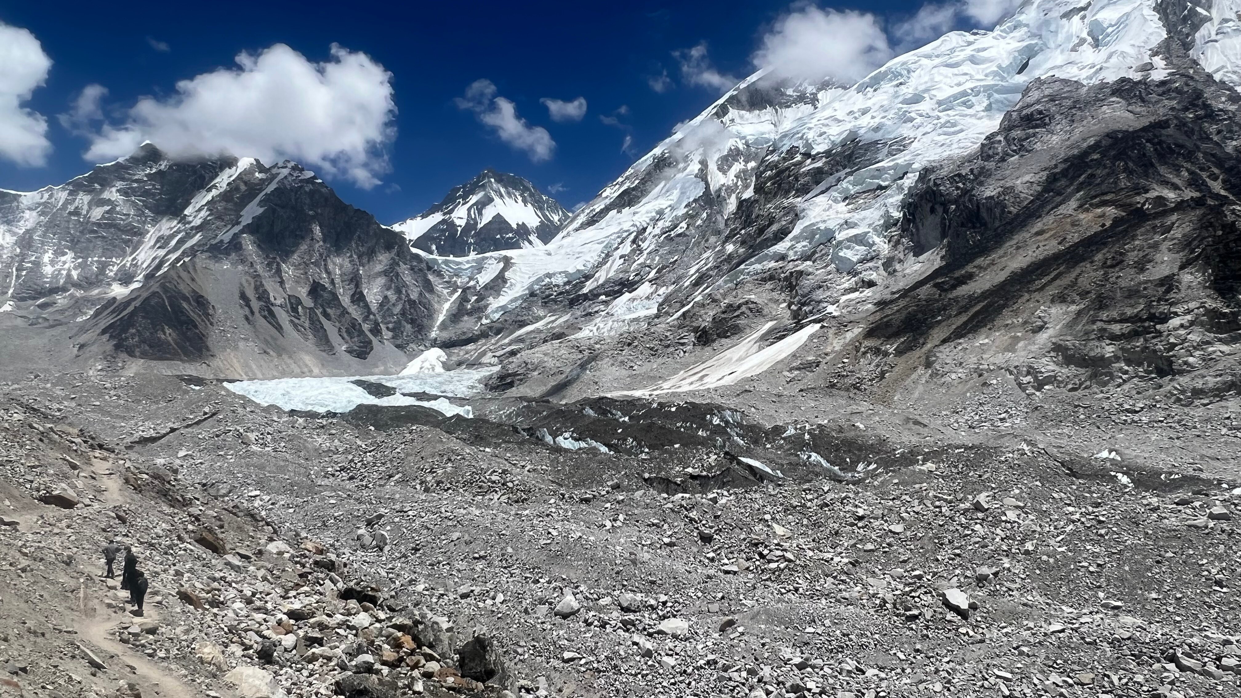 Everest base clearance camp trek companies