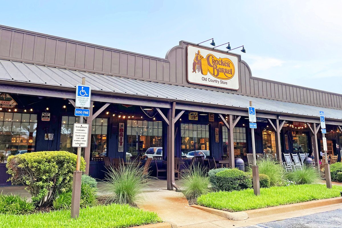 Cracker Barrel Tampa Florida