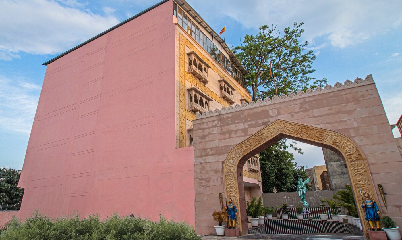 TREEBO TREND HAVELI RESORT ROOTS BHUPATWALA - Updated 2024 Prices & Hotel Reviews - Haridwar, India TREEBO TREND HAVELI RESORT... 