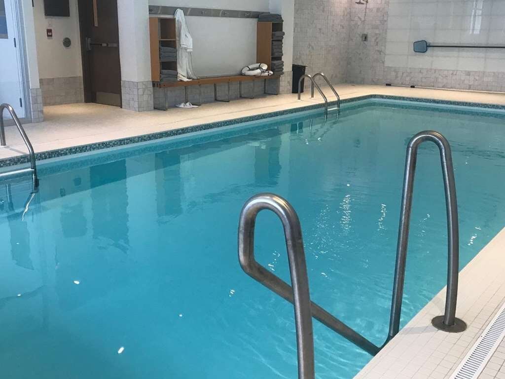 OTL Governor Sherbrooke Pool: Pictures & Reviews - Tripadvisor