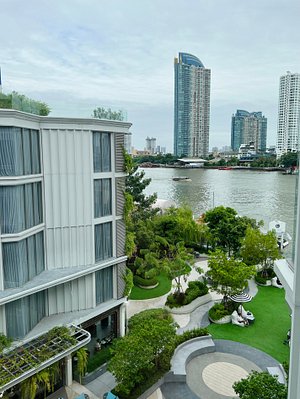 Luxury delivers at your doors ICONSIAM offers seamless online luxury  shopping with ICONSIAM Luxury Ultimate Chat & Shop