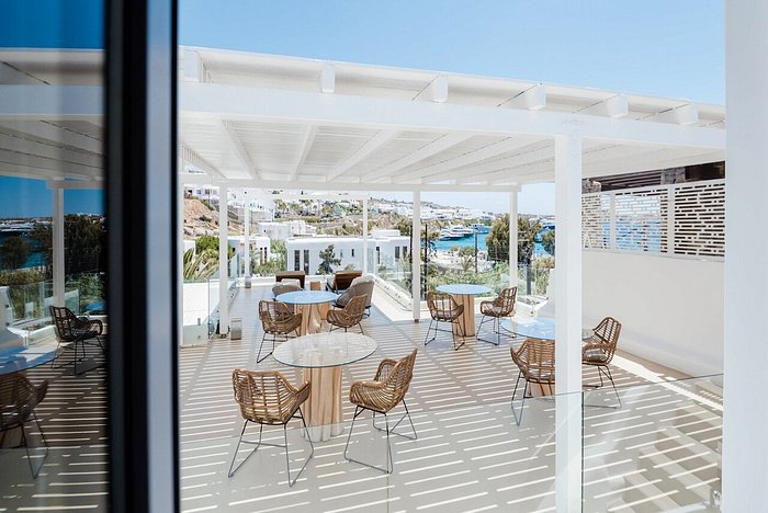 Nammos Beach Bar  Restaurants in Mykonos - Splendid Mykonos