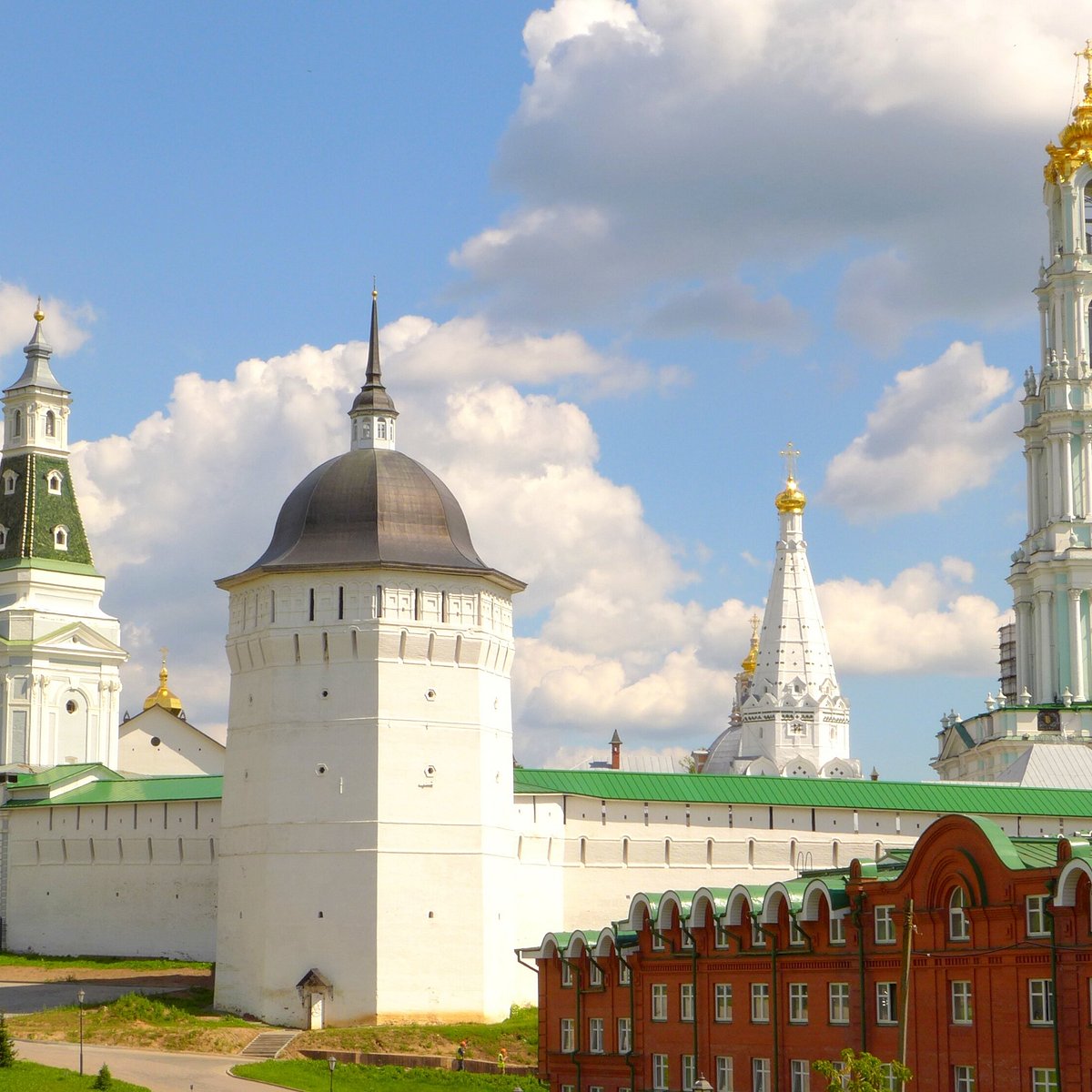 Подворье Свято-Троицкой Сергиевой Лавры При Храме Воскресения Христова,  Сергиев Посад: лучшие советы перед посещением - Tripadvisor