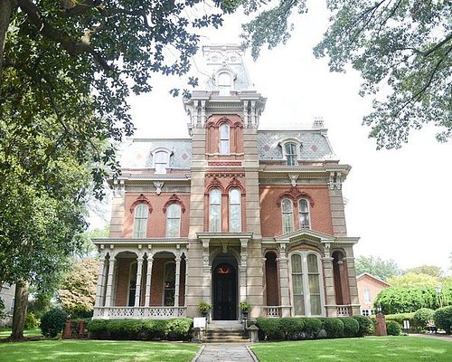 historic homes to tour in tennessee