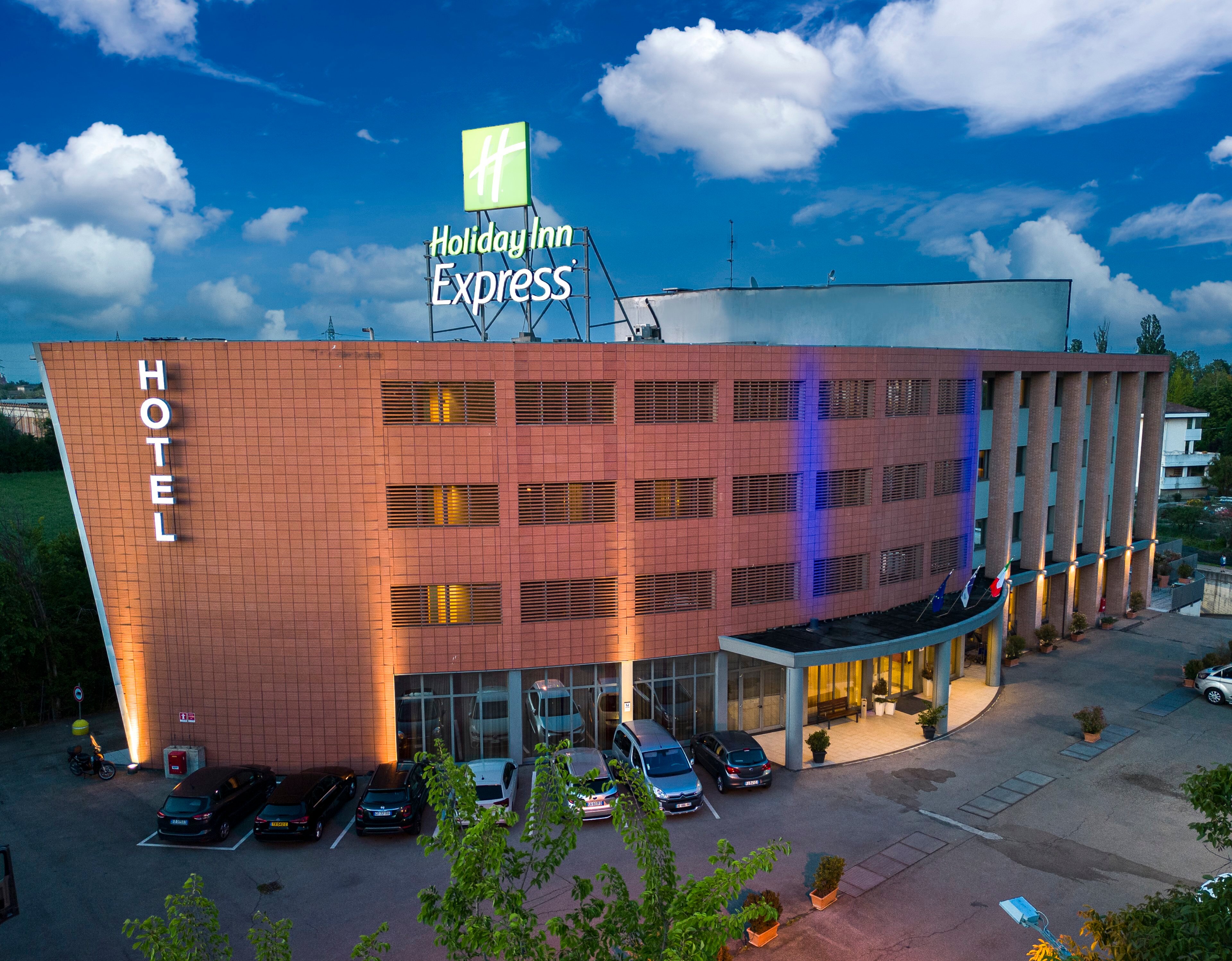 HOLIDAY INN EXPRESS PARMA AN IHG HOTEL Prezzi e Recensioni 2024