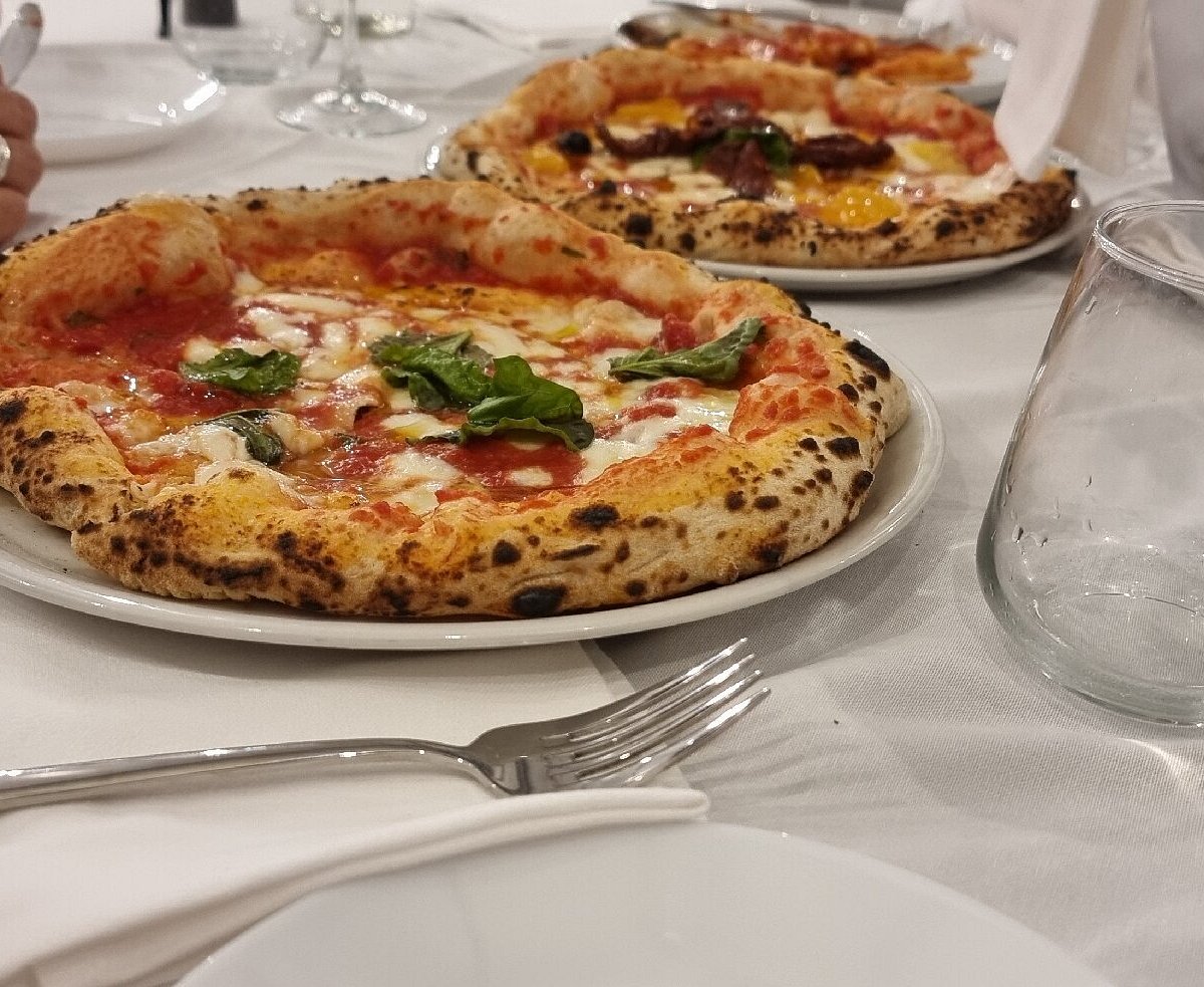 Pizza Vita Mia, Piatto pizza azzurro