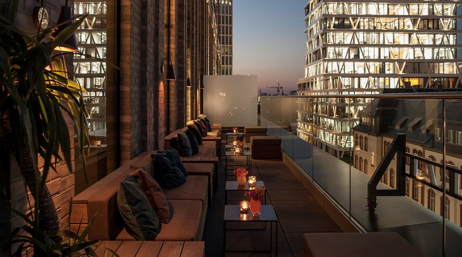 Die Dachterrasse vom AMANO Grand Central
