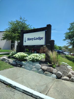 NAVY LODGE GREAT LAKES - Updated 2023 Prices & Specialty Hotel Reviews ...