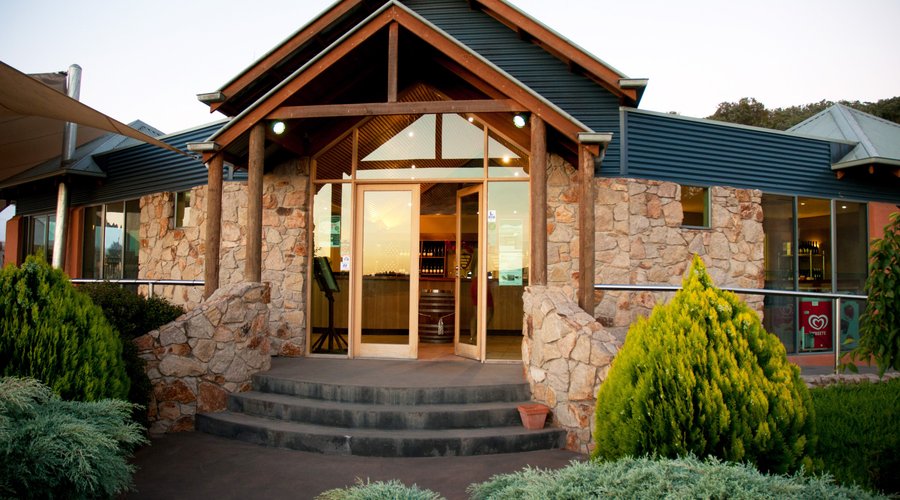 Enjoy a wine tasting at our  Cellar Door.
