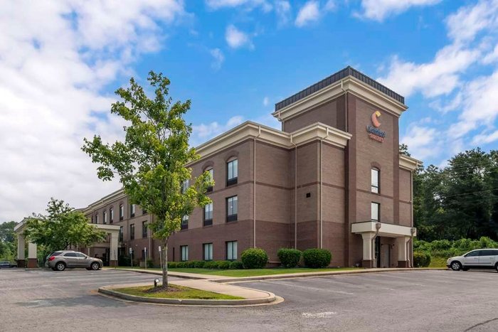 COMFORT SUITES AT WESTGATE MALL - Updated 2024 Prices & Hotel Reviews ...