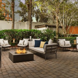 Courtyard by Marriott Orlando Downtown in Orlando, image may contain: Hotel, Inn, Condo, Resort