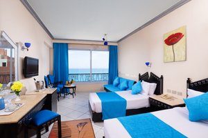 Room & Suite