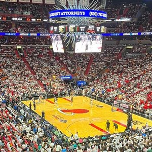 Miami: Basquete na Arena American Airlines - Mulher Casada Viaja