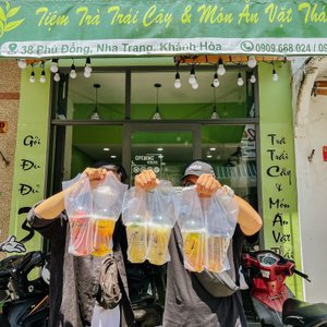 🥭🥭TRÀ XOÀI VỎ CHANH DÂY 🥭🥭  Bạn đã từng ăn vỏ chanh dây chưaaaa? Nov dám chắc là 90% bạn sẽ bỏ vỏ đúng hok nè??? Bởi vì làm cực lắm áh 😣   Thôi đừng mất time nữa, tới #November uống ly Trà xoài vỏ chanh dây đi nè, để biết vỏ của nó ngon như thế nào nha💋  #TràXoài #VỏChanhDây #November --------------------------------------------- NOVEMBER - Trà Trái Cây & Ăn Vặt Thái Lan Địa chỉ: 38 Phù Đổng, P. Phước Tiến, Nha Trang Giờ mở cửa: 9h - 21h Freeship đơn từ 3 ly trong TTTP Hotline: 0909.668