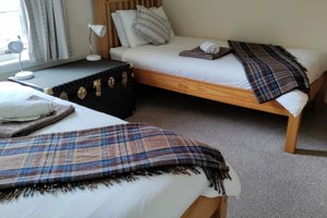 Room & Suite