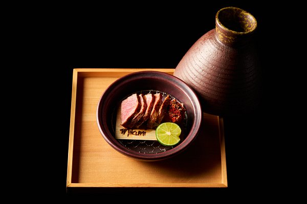 https://dynamic-media-cdn.tripadvisor.com/media/photo-o/2a/12/cb/8e/mikuni-omakase.jpg?w=600&h=-1&s=1