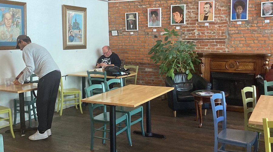Ramone's Bakery & Cafe