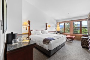 Room & Suite