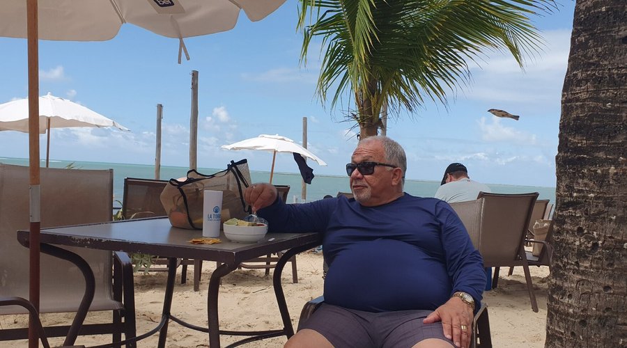 Instalaçoes do La Torre na praia