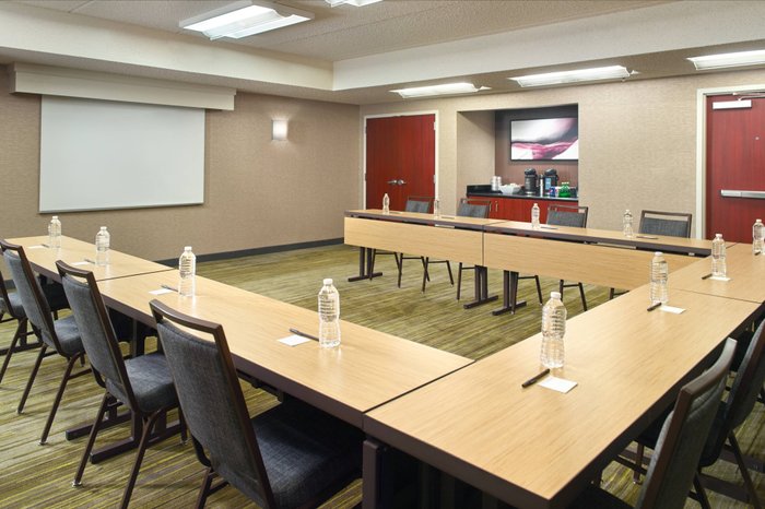 COURTYARD BY MARRIOTT CHARLOTTE SOUTHPARK $143 ($̶1̶6̶5̶) - Prices ...